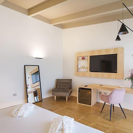 Uefio - Luxury Suites Monte di Procida Exterior photo