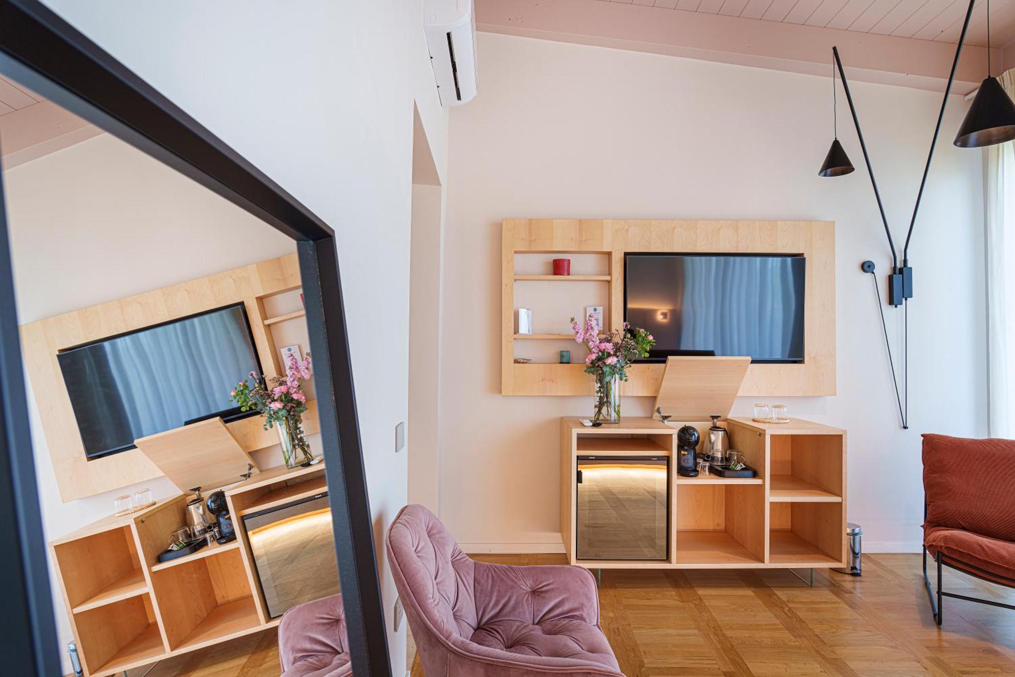 Uefio - Luxury Suites Monte di Procida Exterior photo